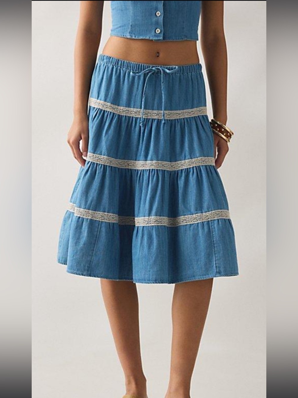 Kimchi Blue Urban Outfitters Tiered Denim Lace Trim Midi Skirt.